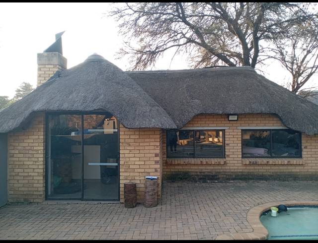 3 BEDROOM FREESTANDING FOR SALE IN KANONKOP